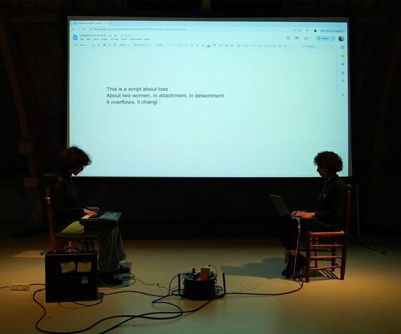 31/05/2024 - Zeynep Kayan, together with Noor Abed, held an open rehearsal titled “to her, and with her” during the Rijksakademie Open Studio days 